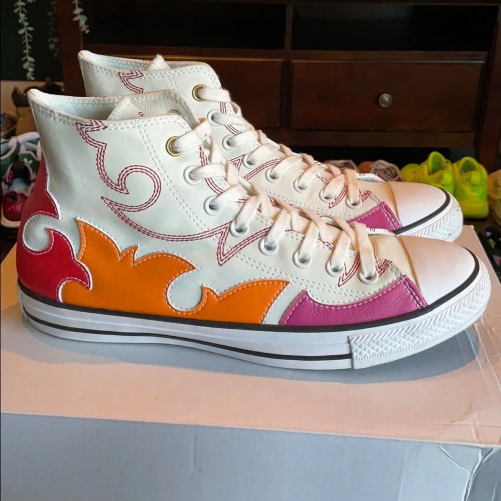 31 Converse All Star LE High
"Egret Red Orange" (no box)